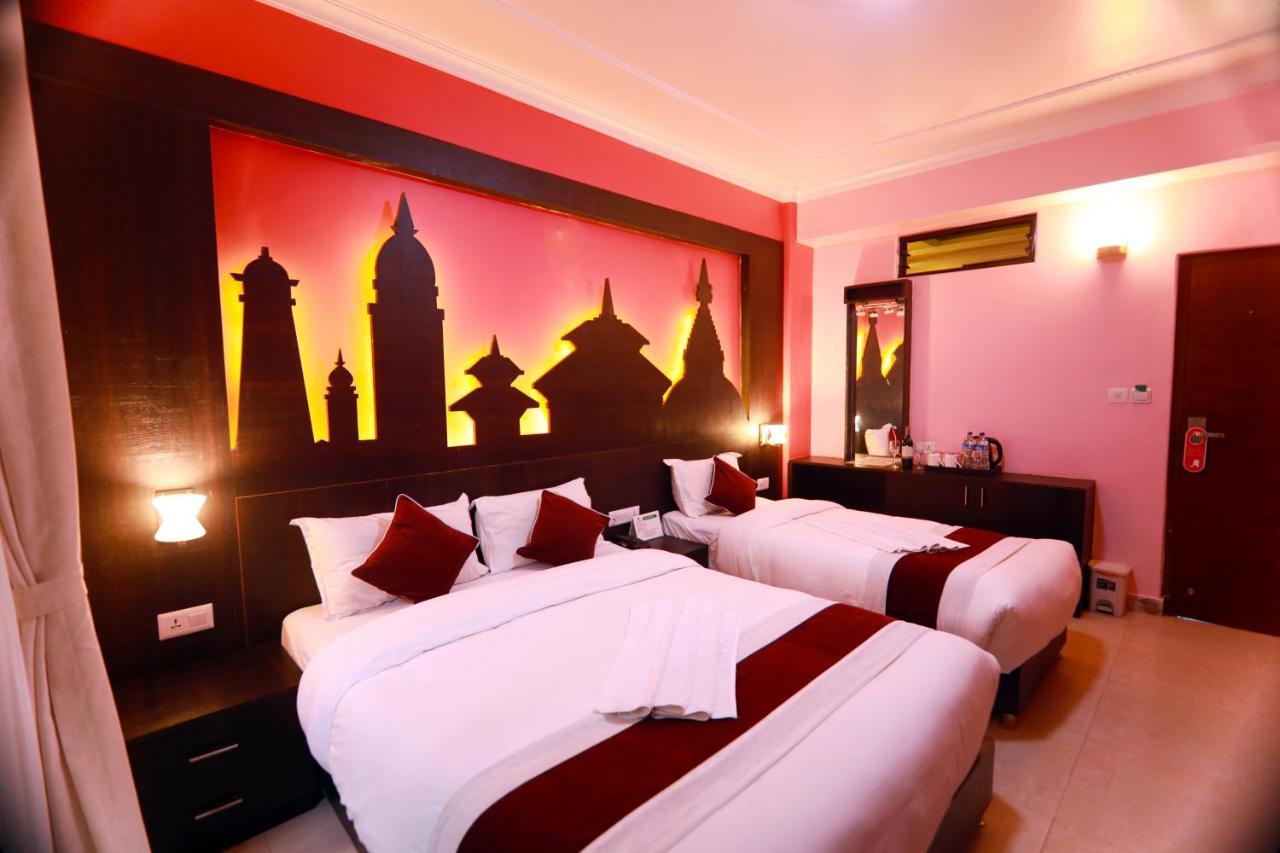 Hotel Task International Pokhara Bagian luar foto
