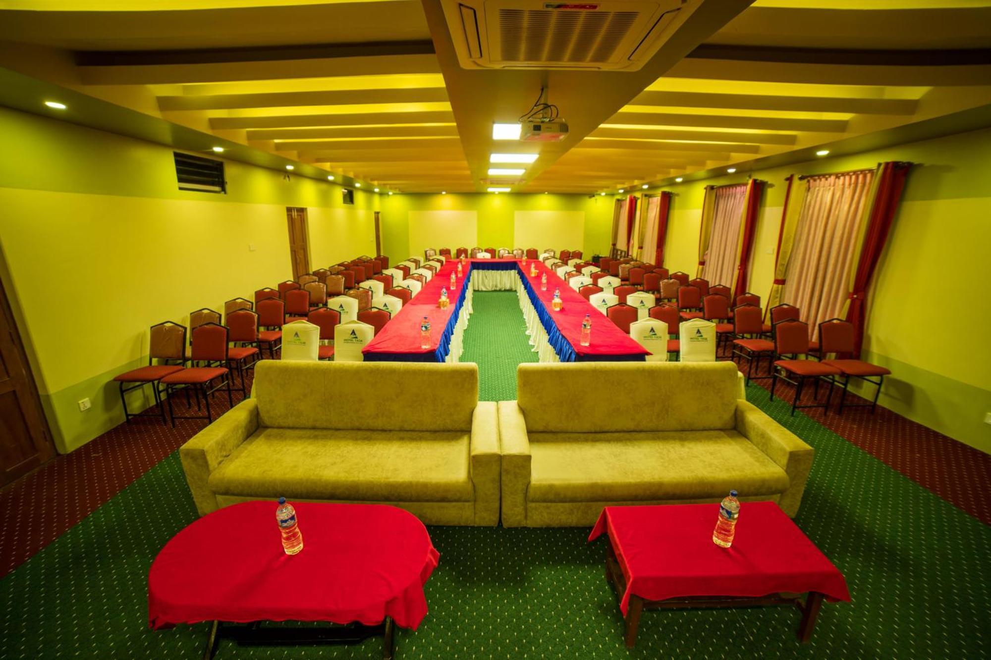 Hotel Task International Pokhara Bagian luar foto