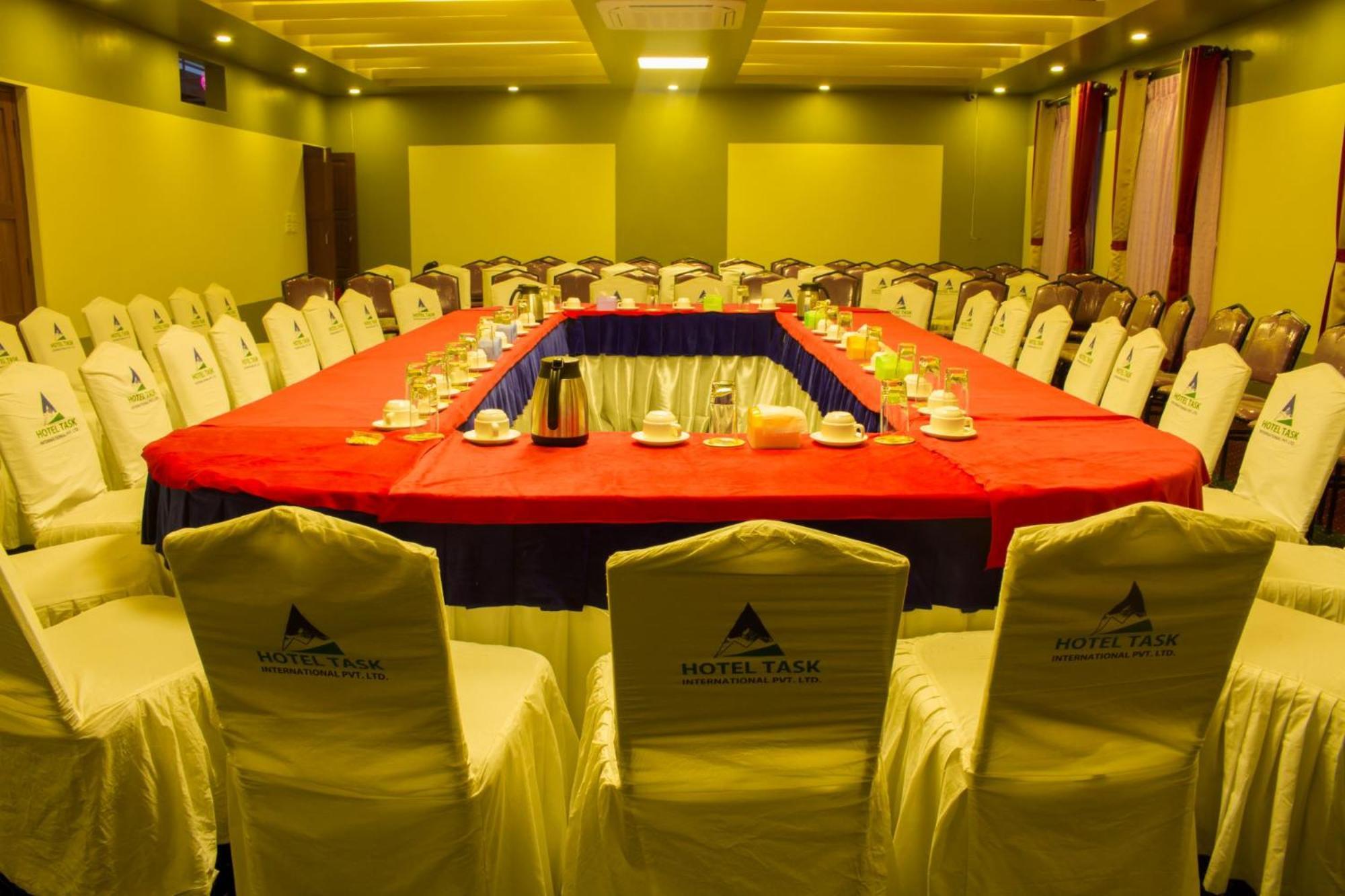 Hotel Task International Pokhara Bagian luar foto