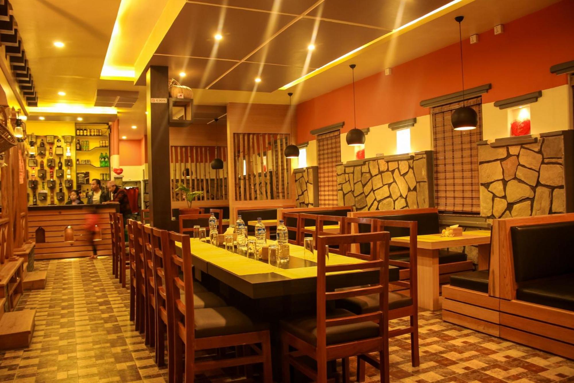 Hotel Task International Pokhara Bagian luar foto