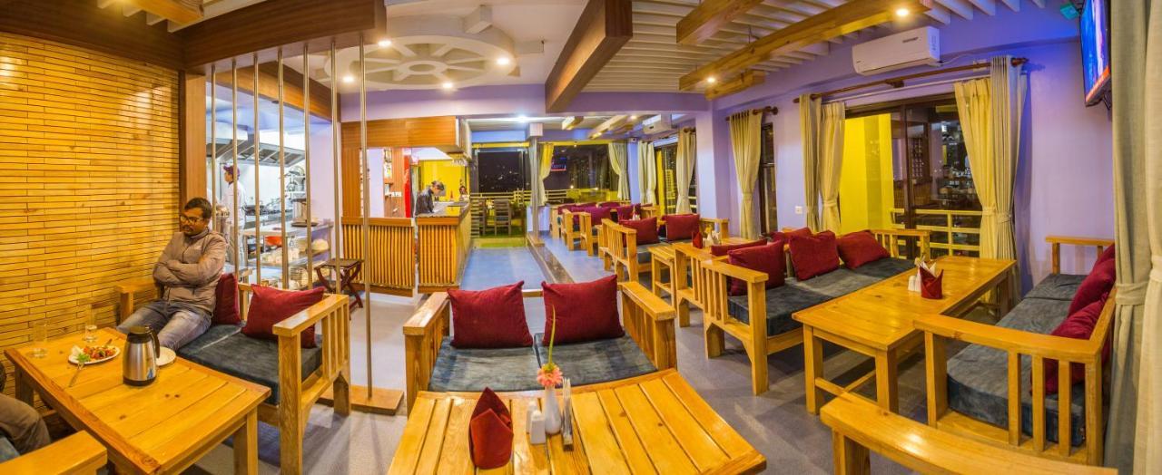Hotel Task International Pokhara Bagian luar foto